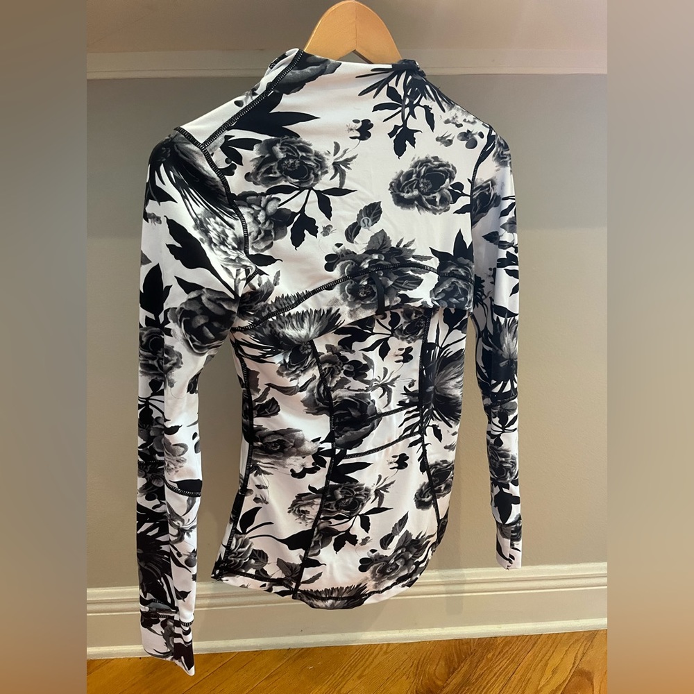 Lululemon Running Jacket - Picture 2 of 3